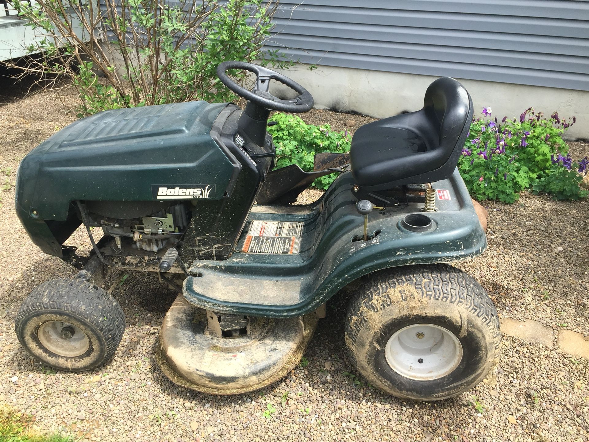 Bolens by mtd riding lawn mower