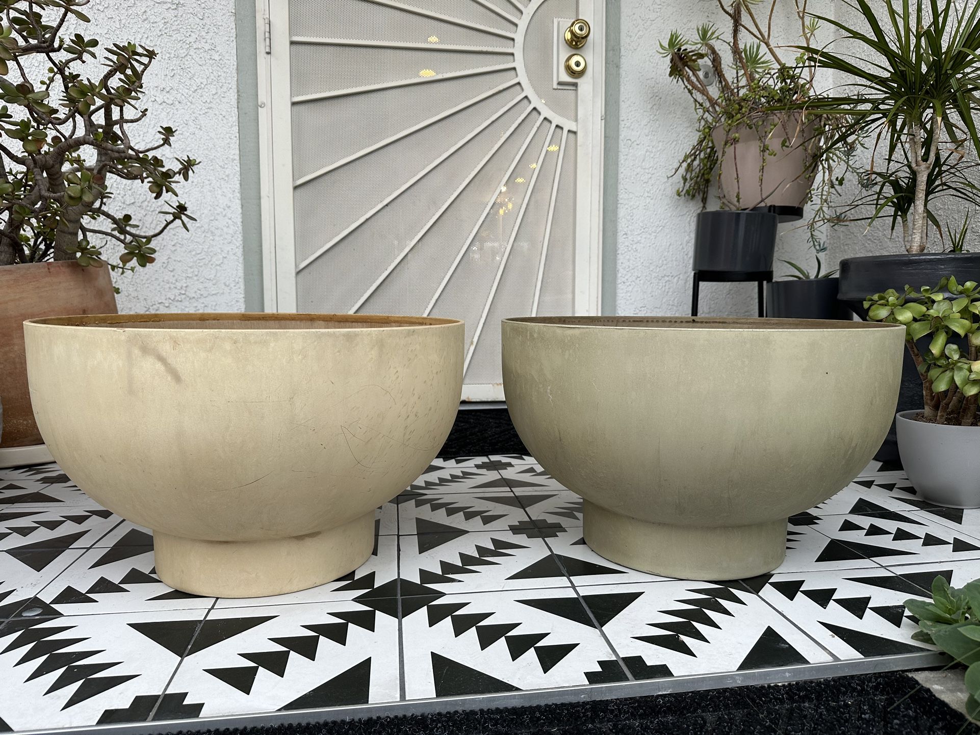 Set 2 Mid Century Modern Large 20” X 12” Fesco Architectural Pottery Style Modernist Plastic Fiberglass Planter Pot