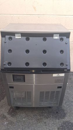 freestanding commercial stainless steel ice maker machine