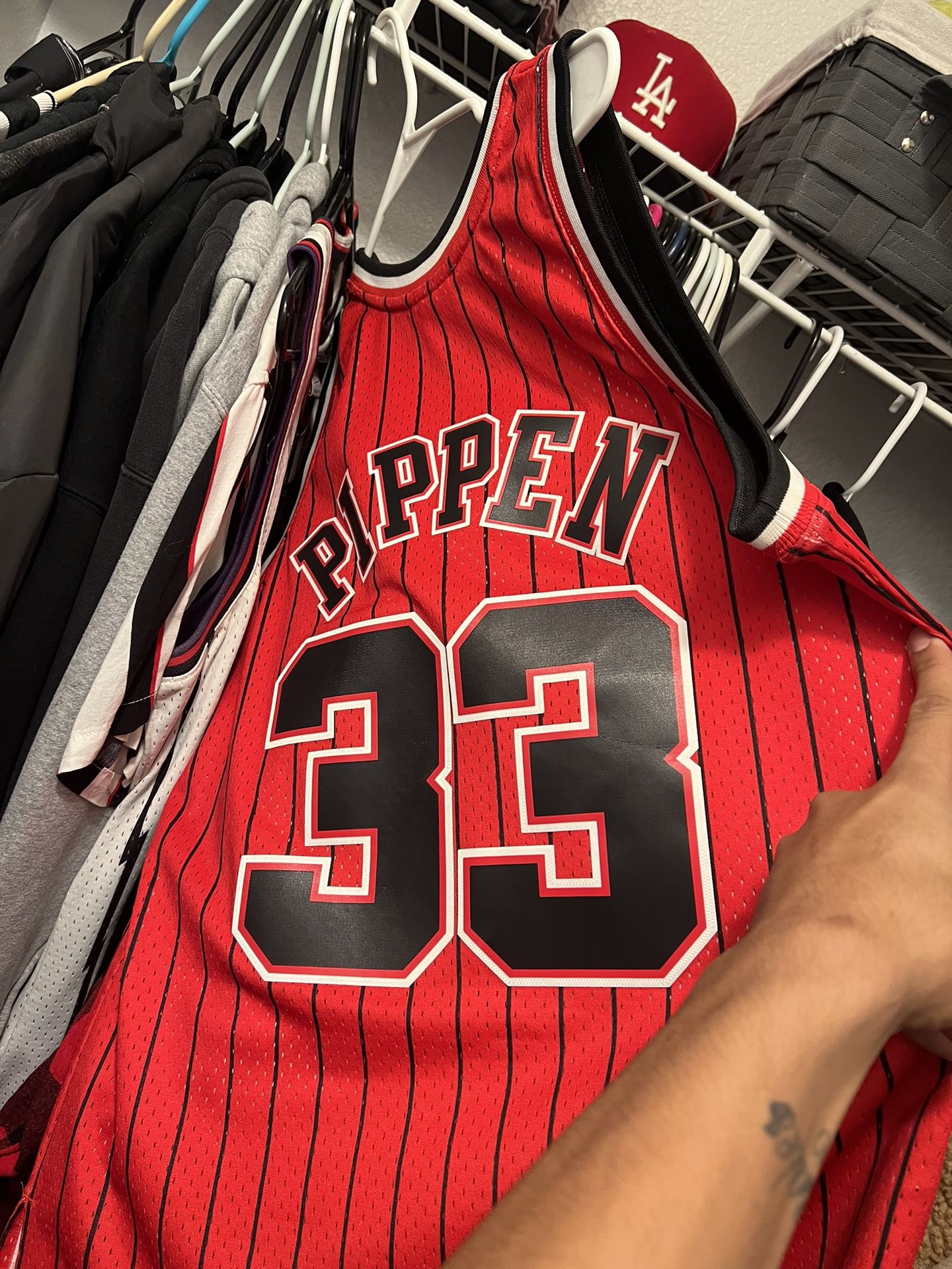 Scottie Pippen Chicago Bulls Swingman Jersey Size 3xl Brand New for Sale in  Caldwell, ID - OfferUp