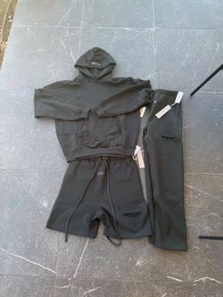 Essentials Sets