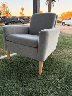 Mid-Century Modern Gray Accent Chair
