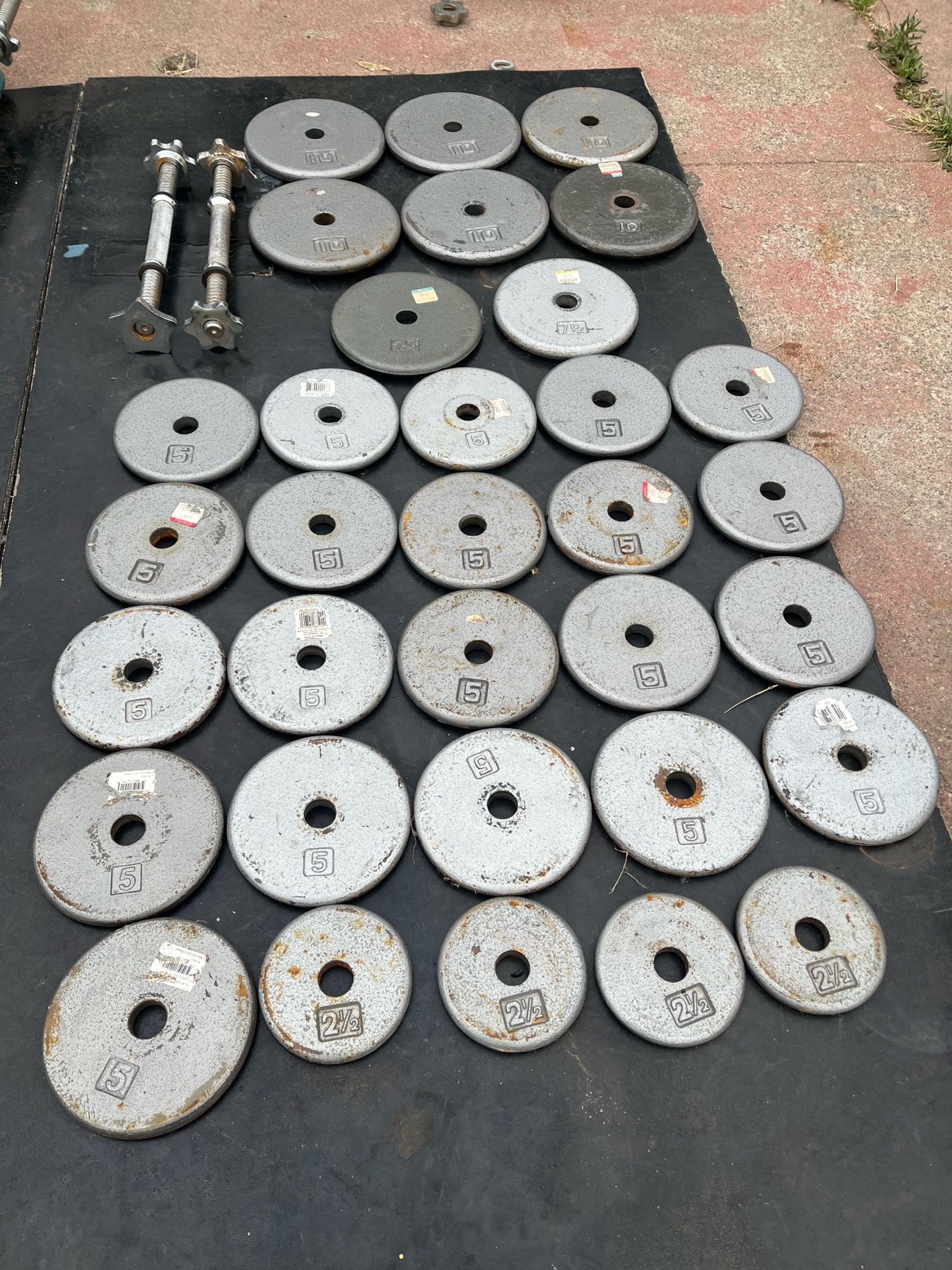 Weight set 190lbs with dumbbell handles