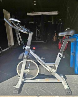 Yosuda Indoor Cycling Spin Bike