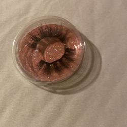 Eyelashes 