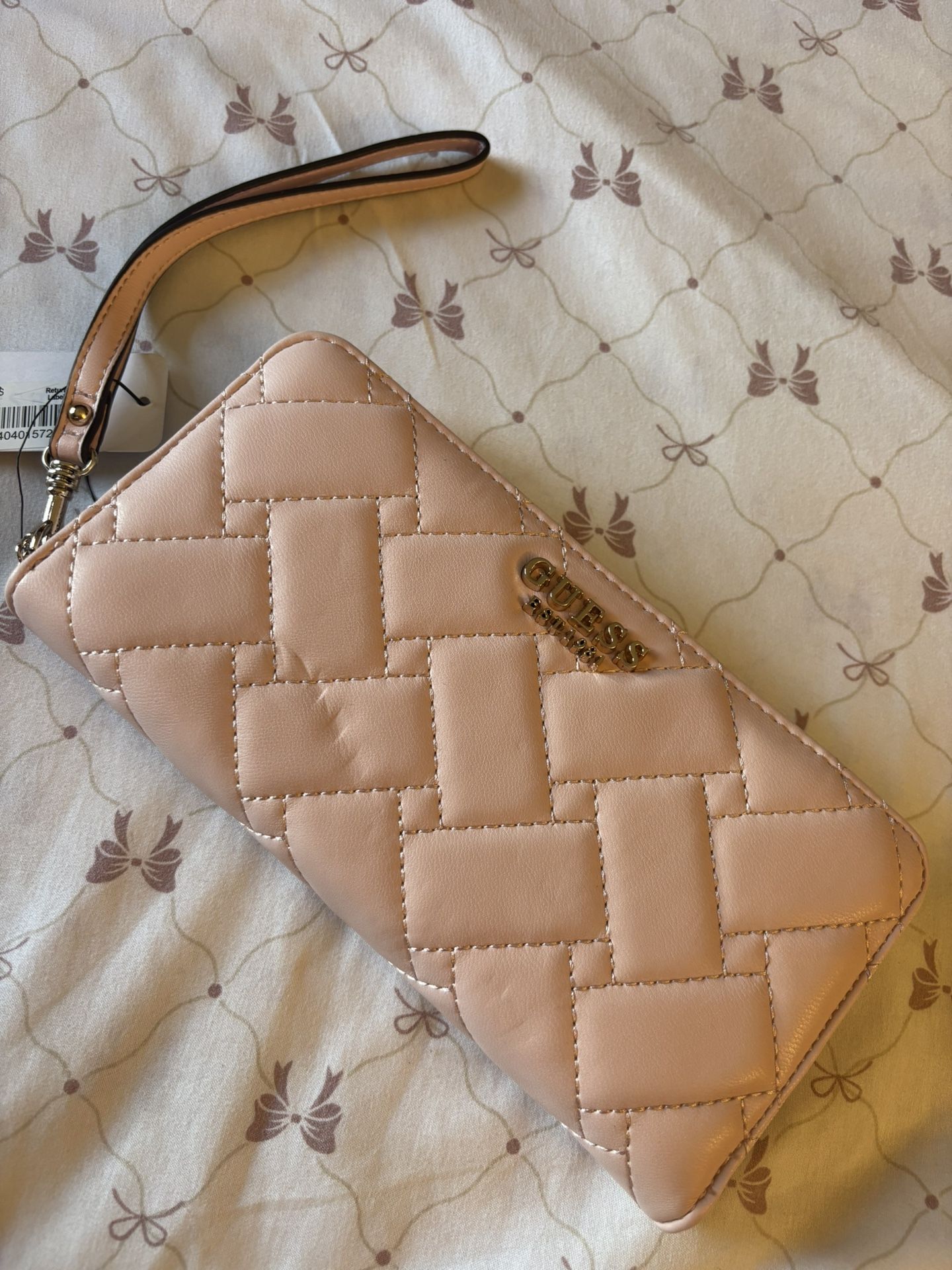 Guess Wristlet