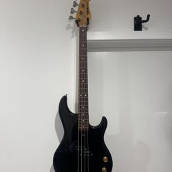 Yamaha BB200 Electric Bass