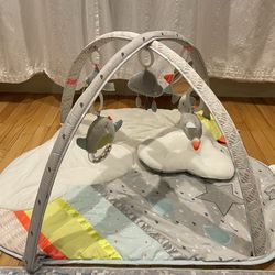 Gently Used Skip Hop Baby Activity Play Gym, Silver Lining Cloud, Grey