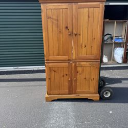 Computer Desk With Chair 