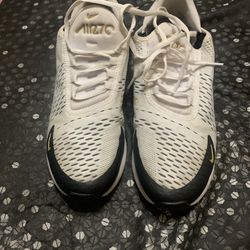 Nike 270