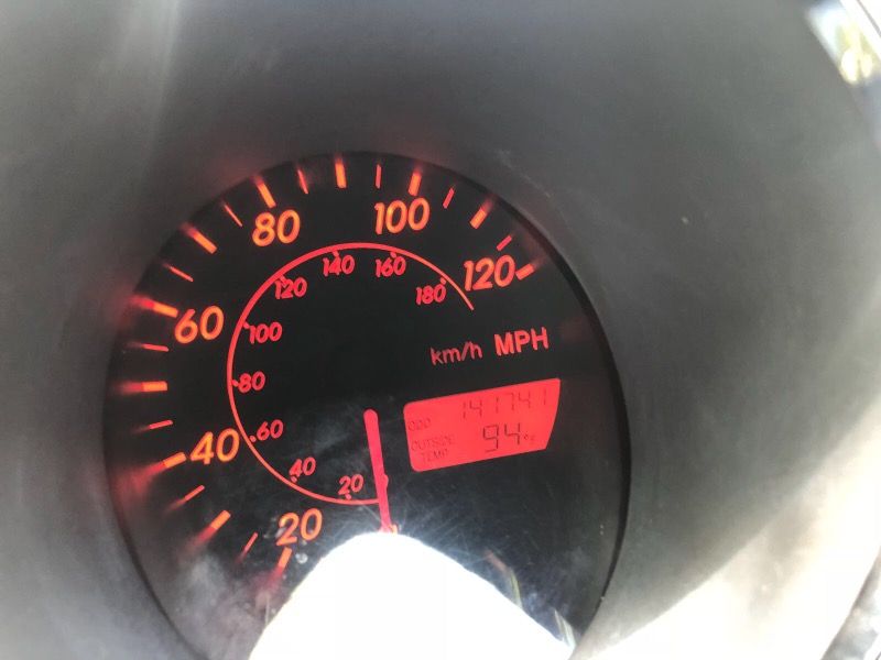 2003 Pontiac vibe runs like new cold ac 140k Miles