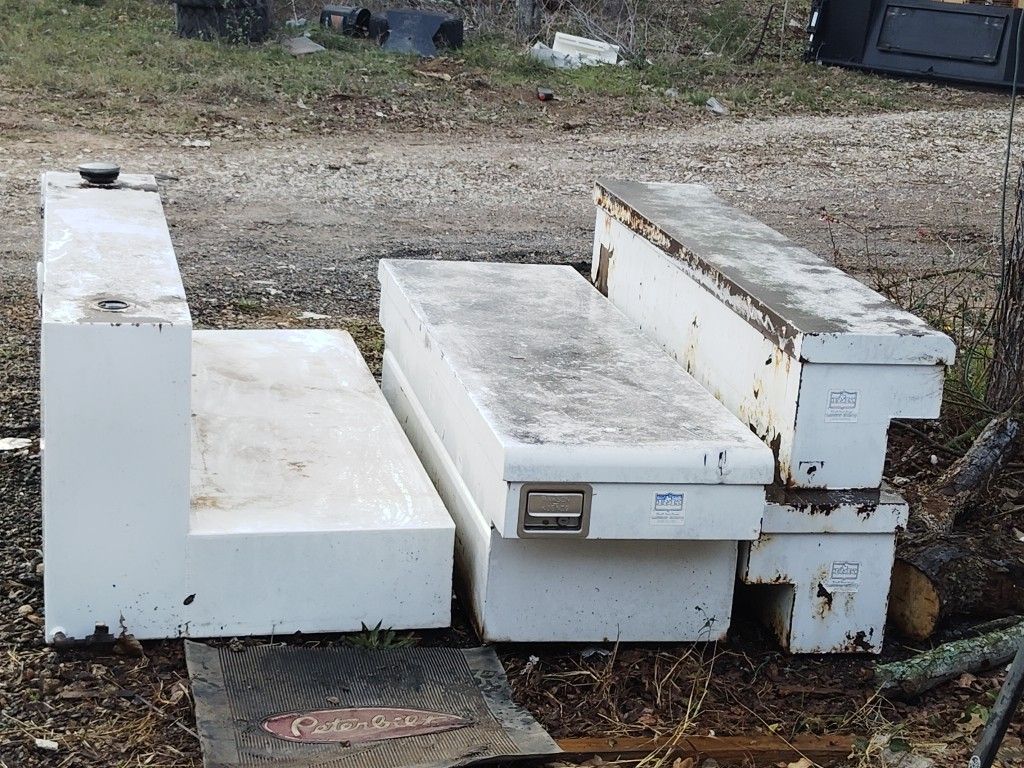 Fuel Tank And Tool Boxes Matching Set