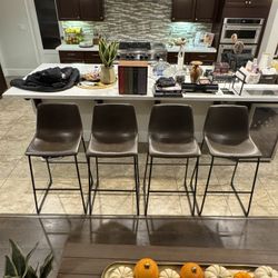 🪑GREAT DEAL - Set of 4 Leather Riparian Counter Stools (Artifact Homes)