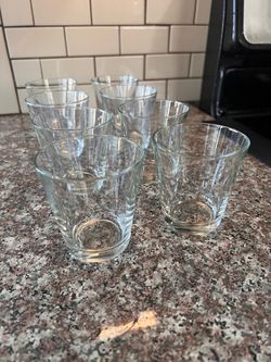 8 Glass Cups