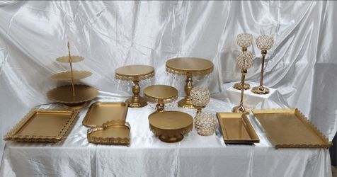 Cake stands - 22 pieces