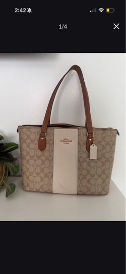 Coach Signature Tote Bag