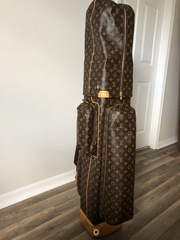 Louis Vuitton Golf Bag - 2 For Sale on 1stDibs