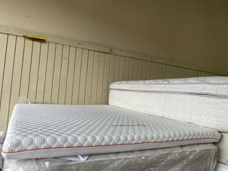 Queen Topper Mattress 