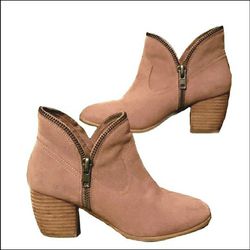 Chinese Laundry Blush Suede Zip Boootie 7.5