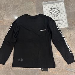 All black Chrme heart long sleeve