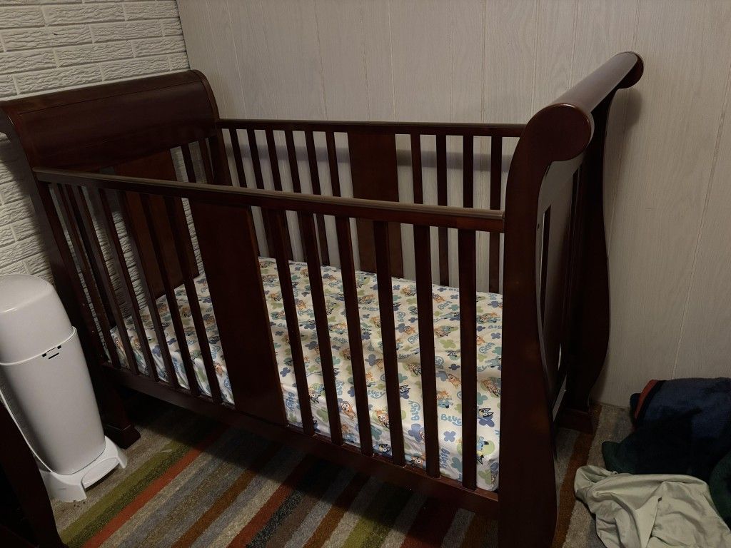Baby Crib And Changing Table