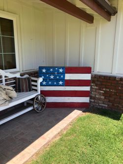American flag pallet