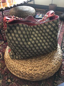 Dooney and bourke extra large clearance tote