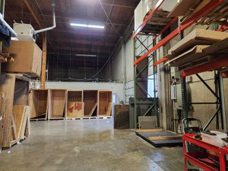 LiftVans / Storage Vaults