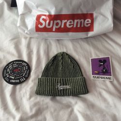 BRAND NEW SUPREME BLEACHED RIB BEANIE GREEN