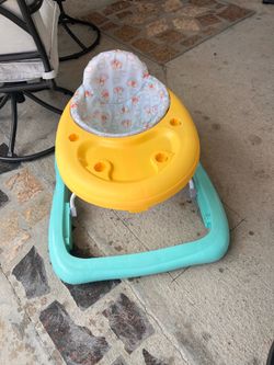 Winnie the Pooh Baby Walker - Andadera papá bebé