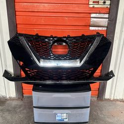 2019-2023 NISSAN MAXIMA FRONT BUMPER UPPER GRILL BLACK W/ CHROME OEM