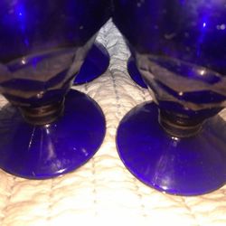 Beautiful Colbolt BLUE Glasses.  No Chips Or CRACKS. 4 Total