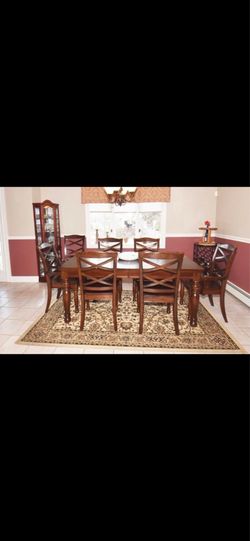 Dining Room Table and Chairs