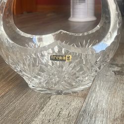 VINTAGE Irena POLAND 24% LEAD CUT CRYSTAL GLASS BASKET