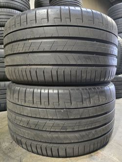 305 30 21 Pirelli Tires