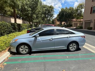 2014 Hyundai Sonata Hybrid