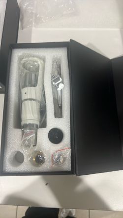 Brand new Portable Measurement Microscope complete with stand and accessories