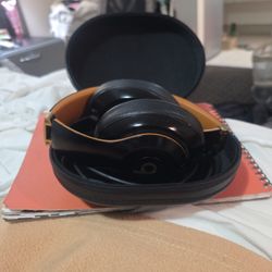 Beats by Dr. Dre Studio3 Wireless Over Ear Bluetooth Headphones