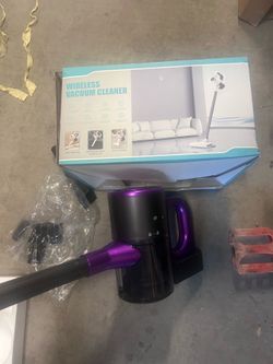Cordless vacuum