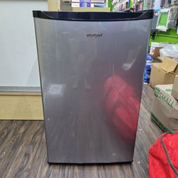 whirlpool refrigerator model wh43s1e