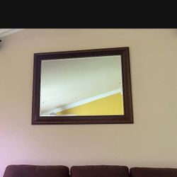 Espejo 47” Largo Por 37” Ancho