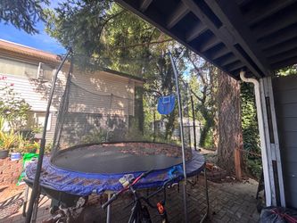 Trampoline