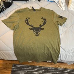 Bucked Up T Brand New Sz L