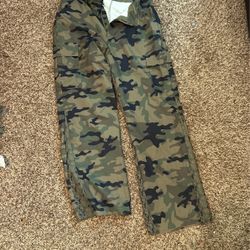 Large Camo Cargo Pants Brand New 