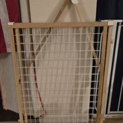 Extra-Wide Wire Mesh Wooden Baby Gate: Pressure Mounted Baby Gate for Doorway