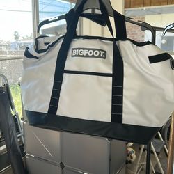Bigfoot Travel Bag