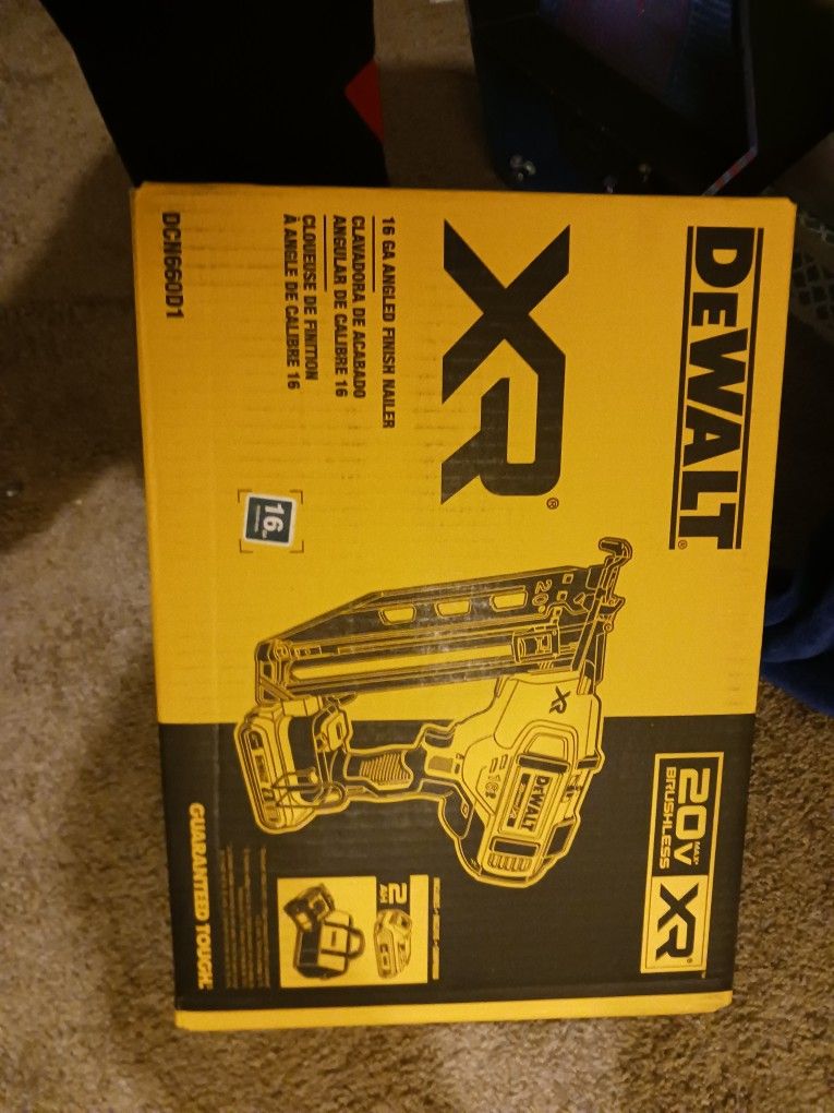Cordless DeWalt 16GA Angled Finish Nailer