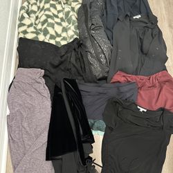 30 Pieces Women’s Large Clothing