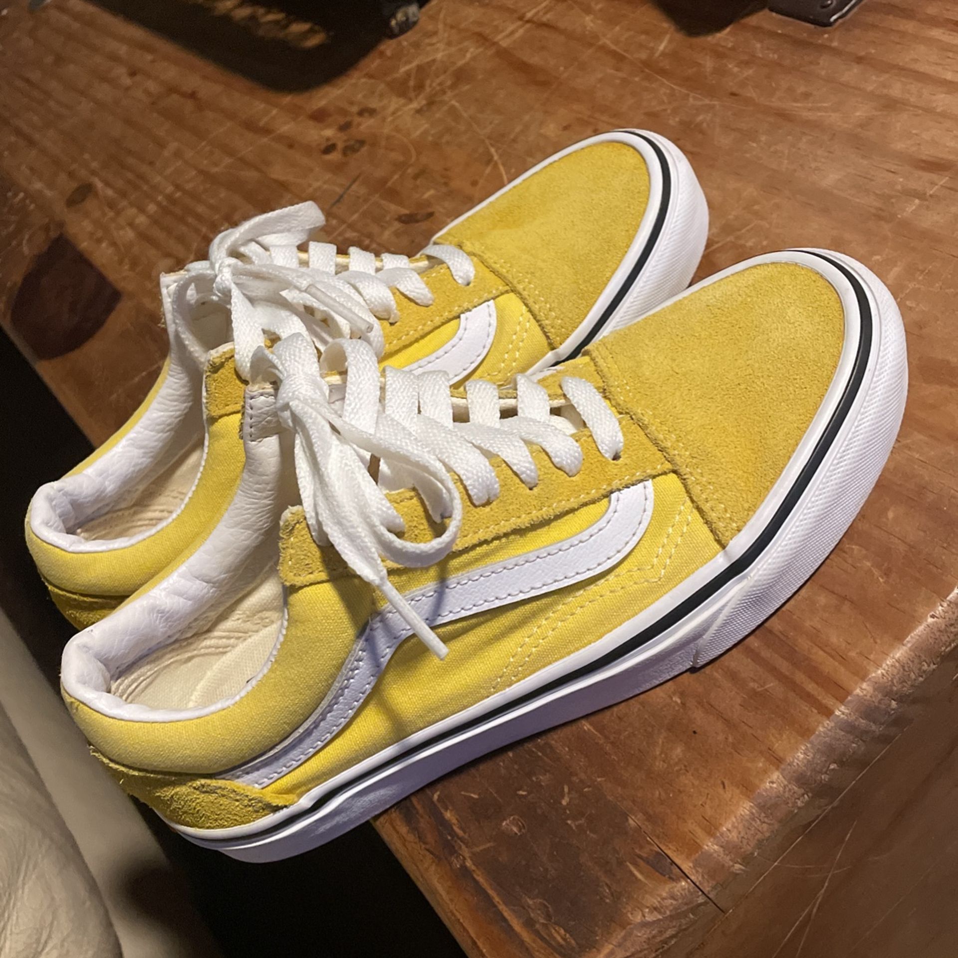 VANS Off The Wall Youth Kids Yellow Mustard Shoes Skateboarding Size 3.5