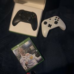Xbox 1 Controllers And Game 